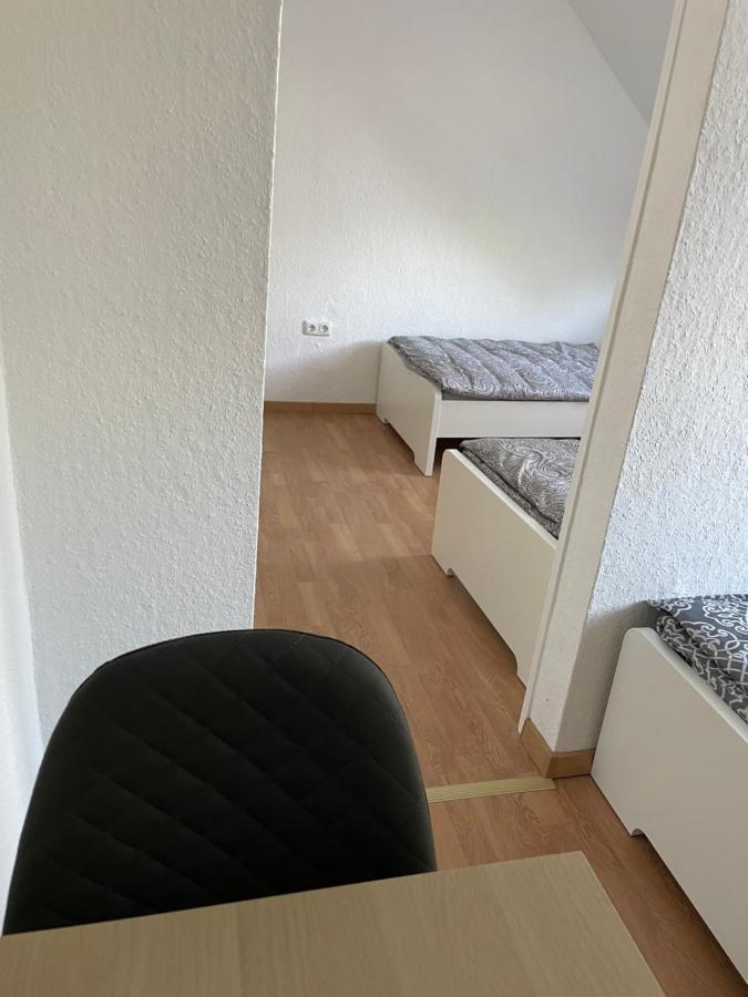 Guenstiges Apartment Gelsenkirchen Schalke Exteriör bild