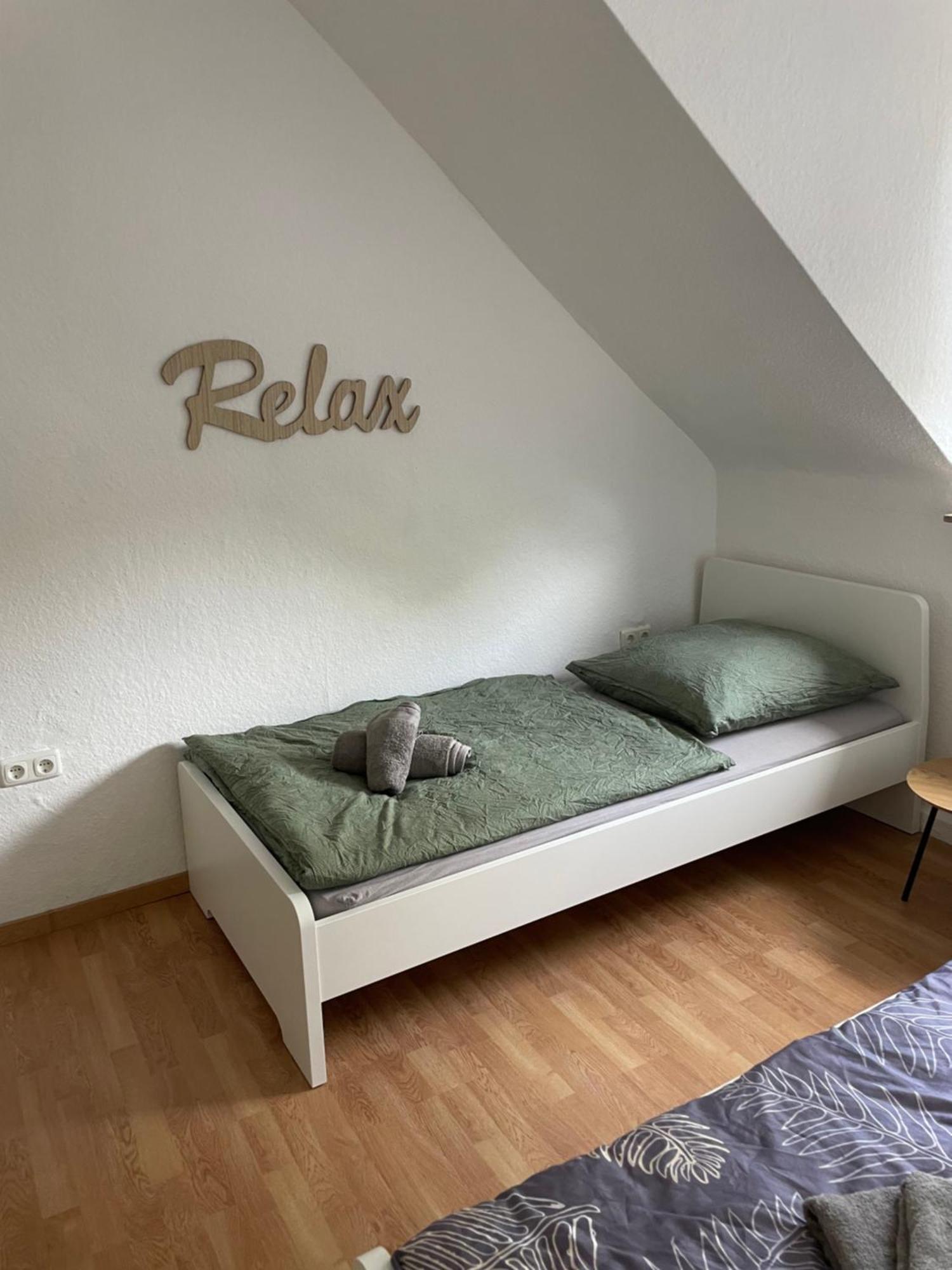 Guenstiges Apartment Gelsenkirchen Schalke Exteriör bild