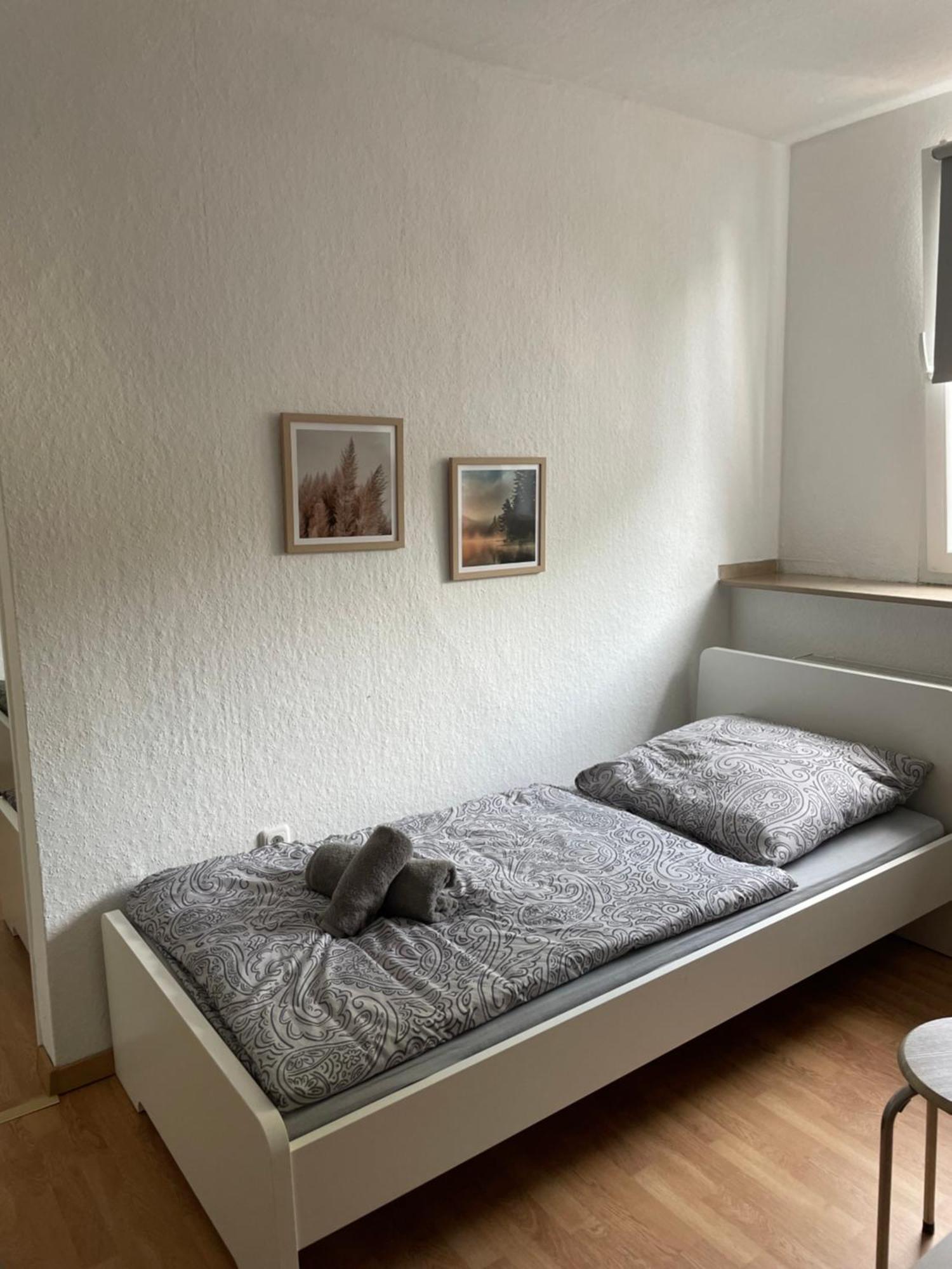 Guenstiges Apartment Gelsenkirchen Schalke Exteriör bild
