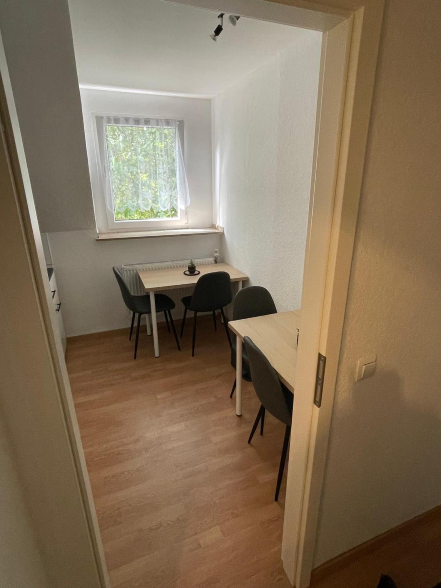 Guenstiges Apartment Gelsenkirchen Schalke Exteriör bild