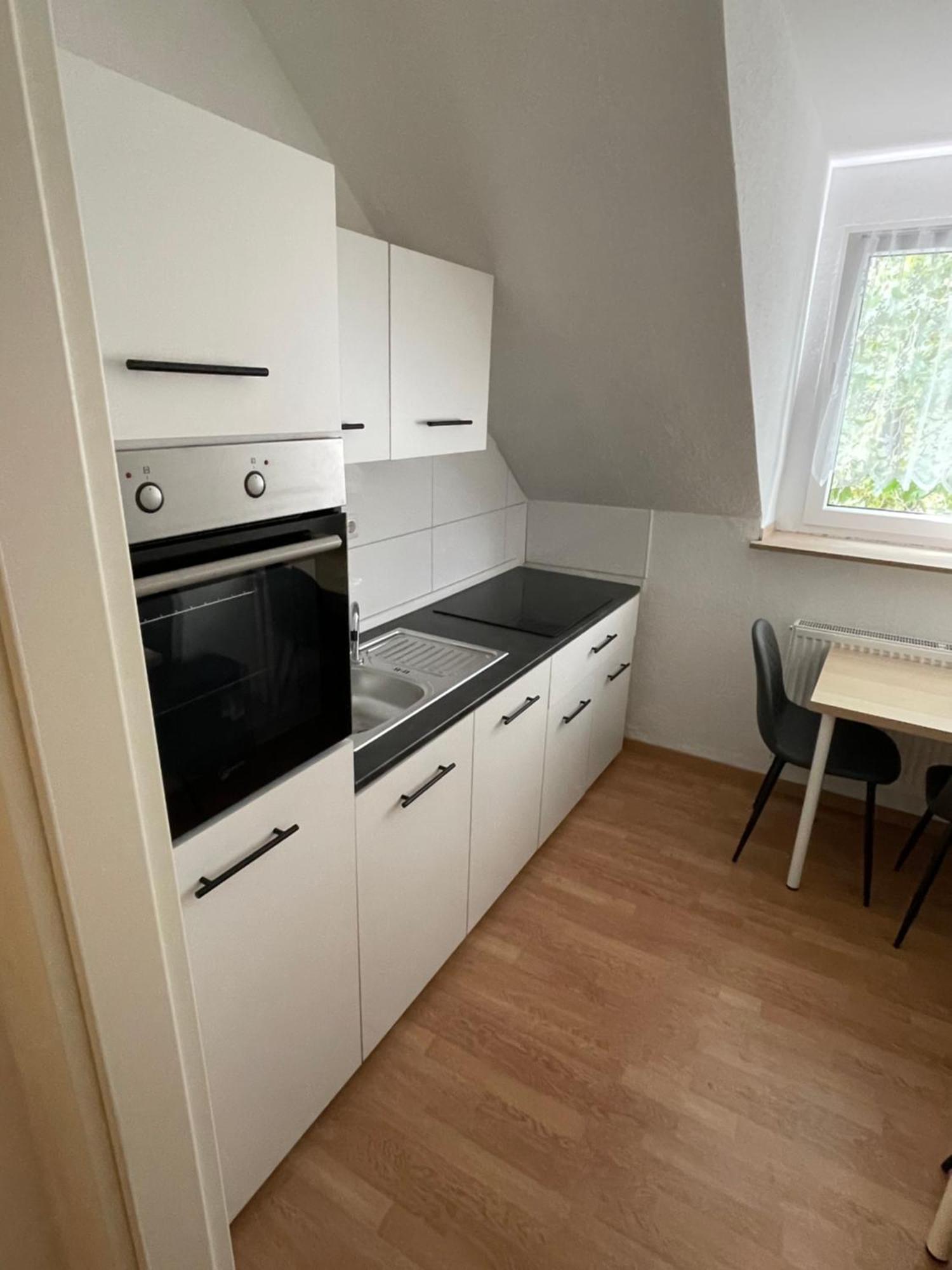 Guenstiges Apartment Gelsenkirchen Schalke Exteriör bild