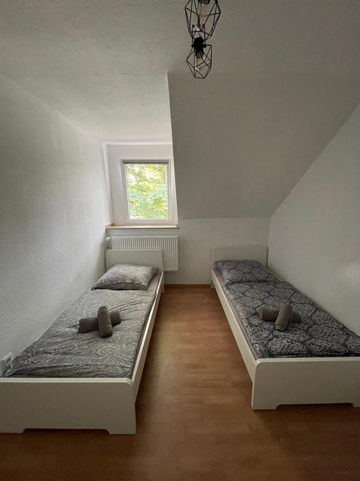 Guenstiges Apartment Gelsenkirchen Schalke Exteriör bild